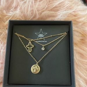 Cross necklace set
